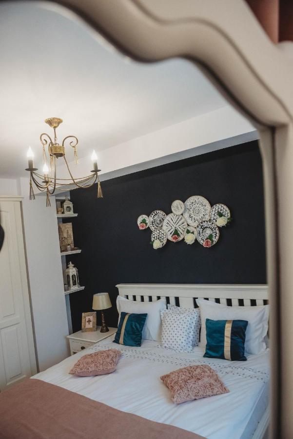 Apartamento La Contessa Targu Neamt Exterior foto